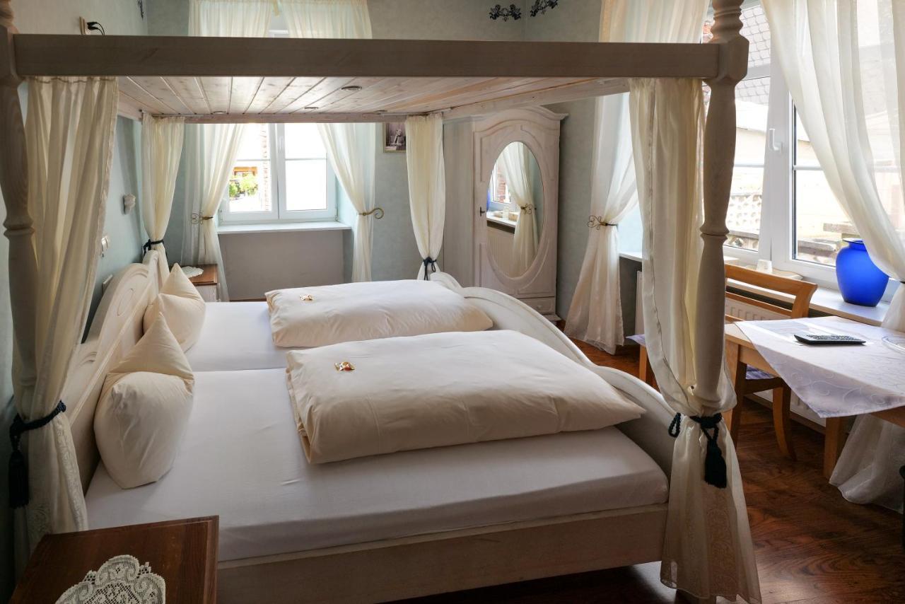 Hotel Alte Buergermeisterei Ediger-Eller Luaran gambar