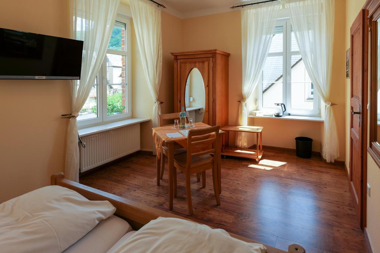 Hotel Alte Buergermeisterei Ediger-Eller Luaran gambar